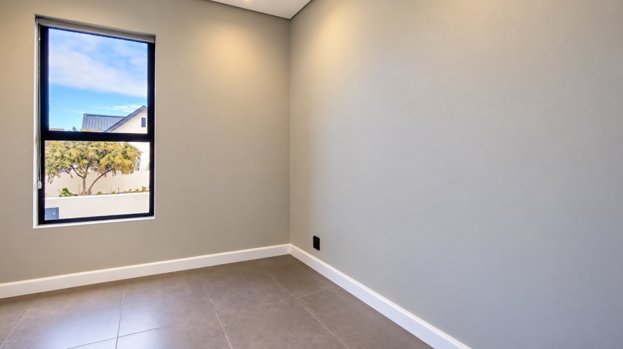4 Bedroom Property for Sale in Sitari Country Estate Western Cape